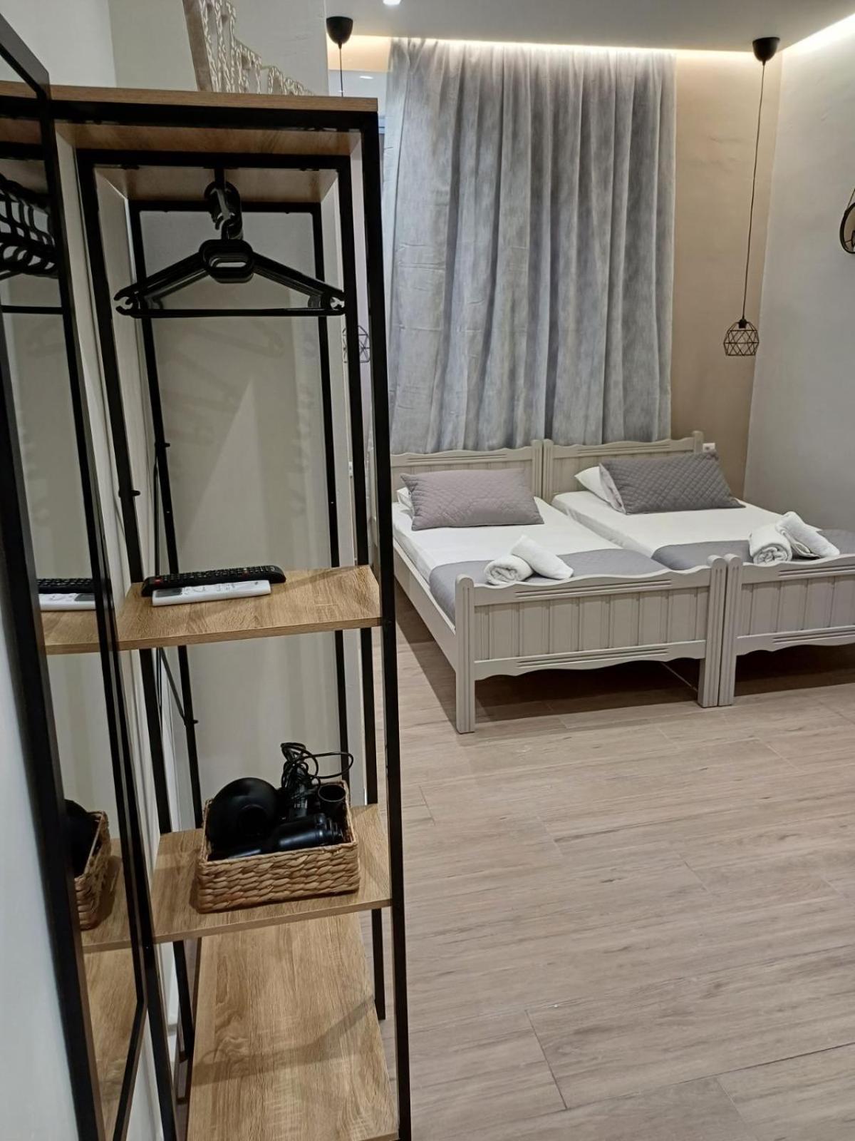 Romeos Studios Agia Marina Eksteriør bilde